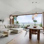 2 Bedroom Cozy In