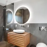 2 Bedroom Cozy In Apartment