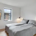 2 Bedroom Cozy In