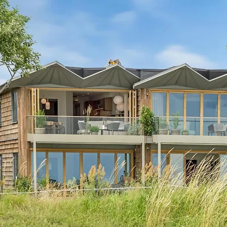 Apartment Amazing In With House Sea View