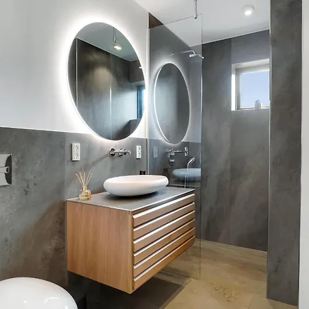Amazing In With House Sea View