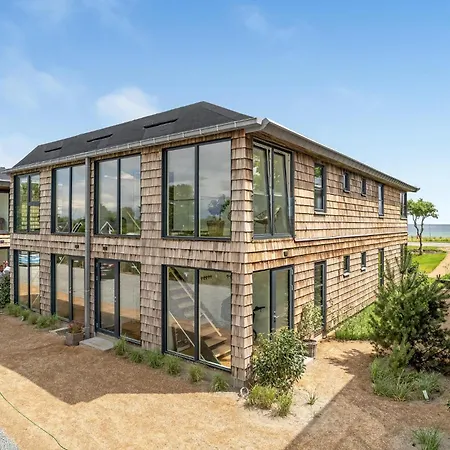 Amazing In With House Sea View Apartment