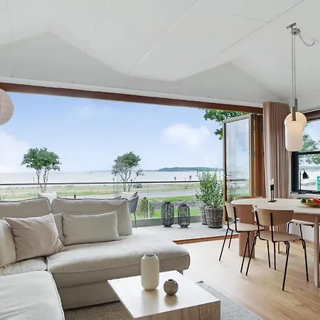 Apartment Amazing In With House Sea View Kerteminde